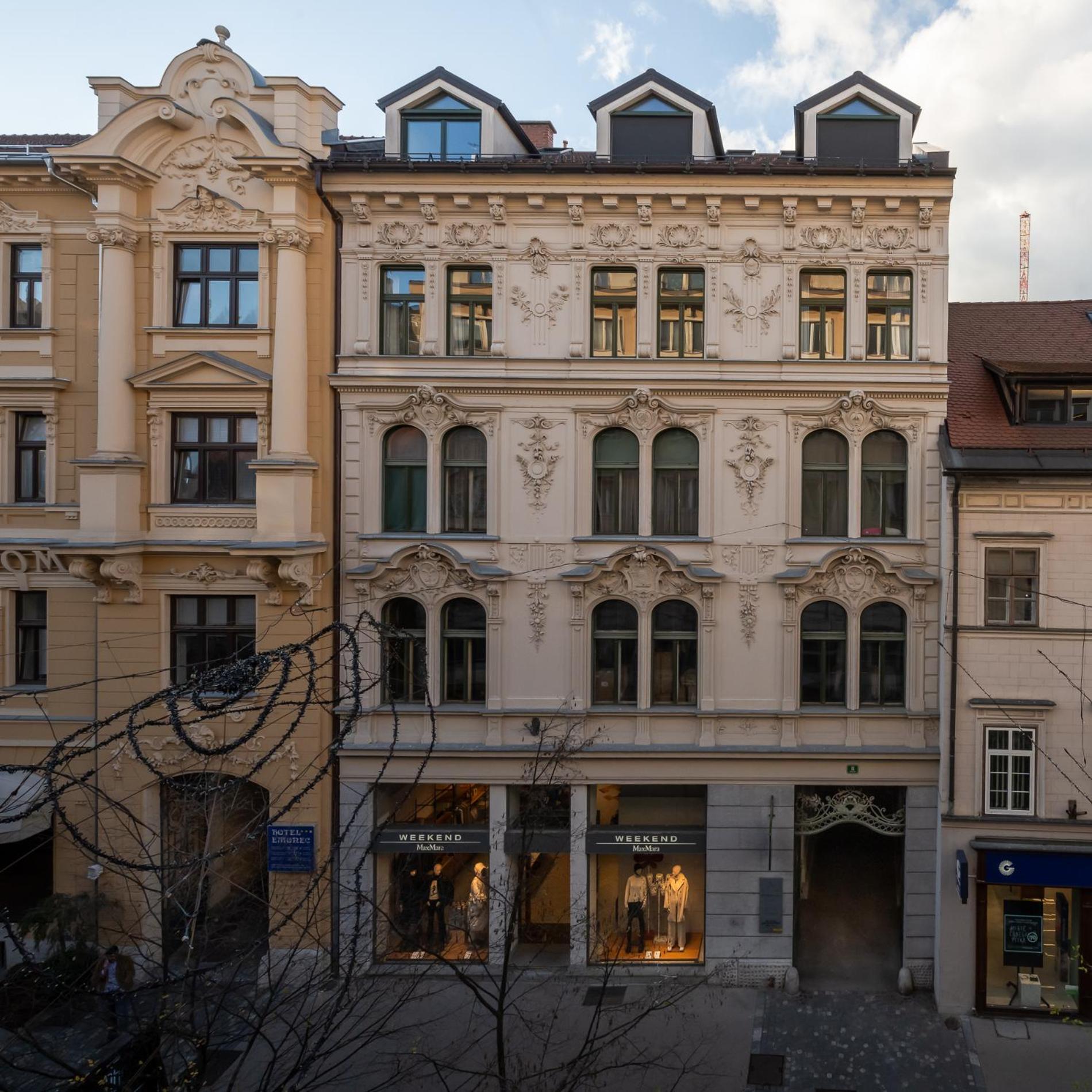 Authentic City Stay Ljubljana Exterior photo